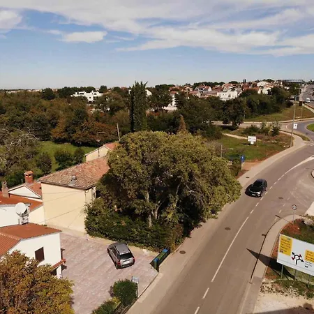 In Porec/istrien 31135 شقة *