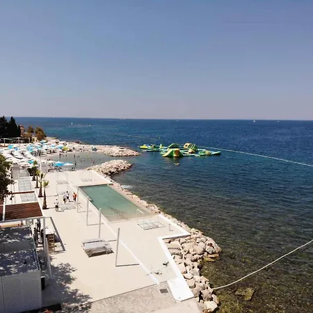 Apartment In Porec/istrien 31135 Porec