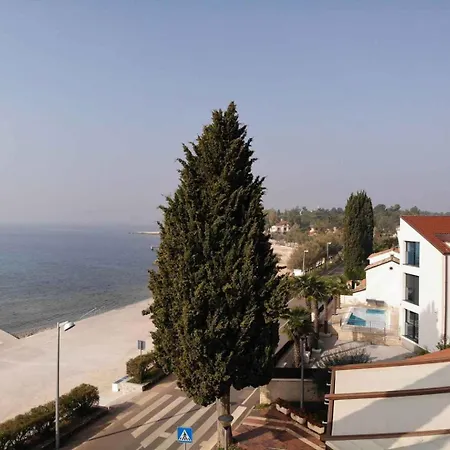 Apartment In Porec/istrien 31135