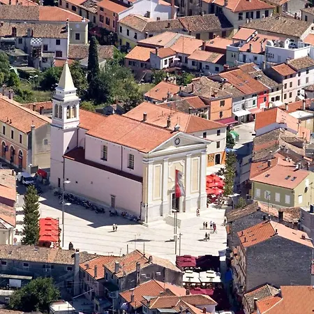 In Porec/istrien 31135